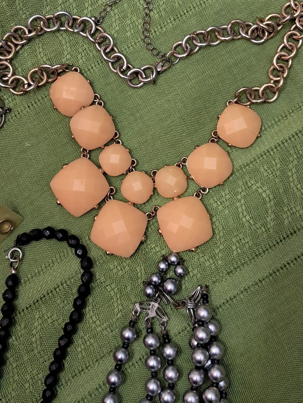 15 Piece Bundle of Jewelry! - Picture 9 of 14
